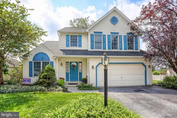 202 Fox Grove Pl, HUMMELSTOWN, PA 17036