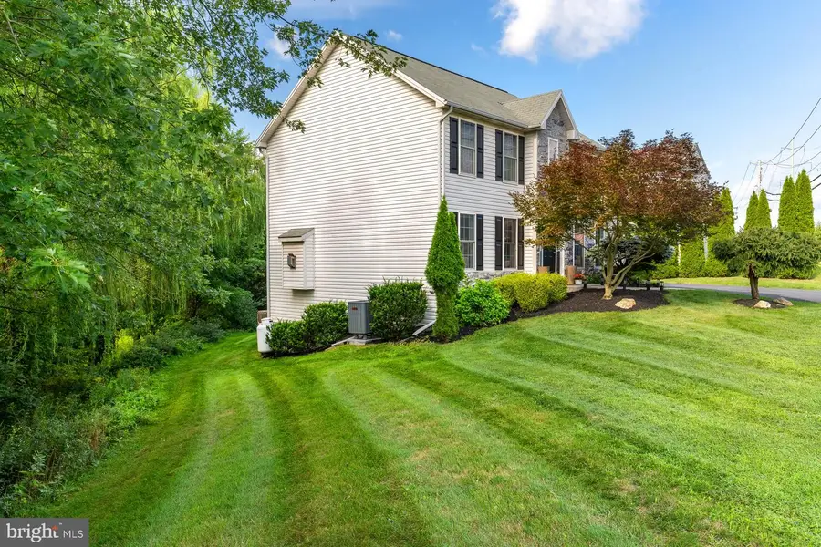 1863 Bradley Dr, Harrisburg, PA 17110 - #3