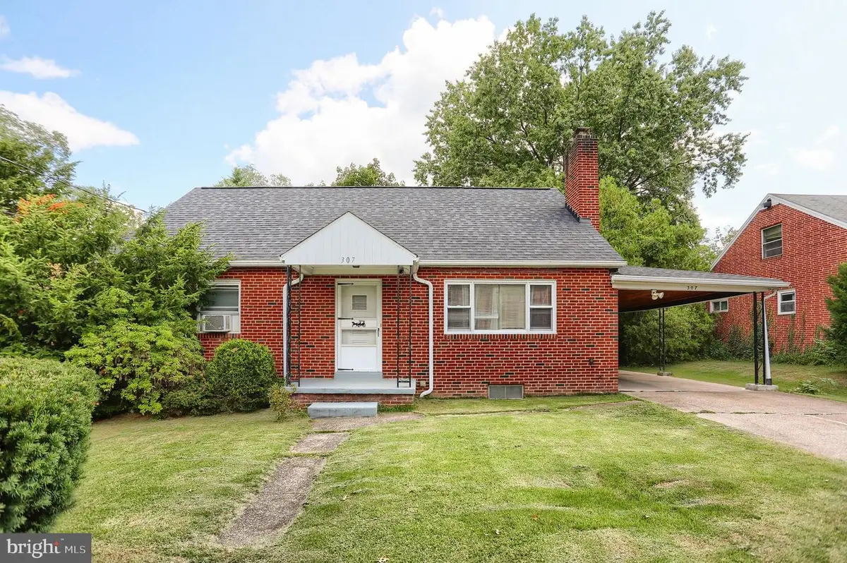 307 N 31st St, Harrisburg, PA 17109 - #1