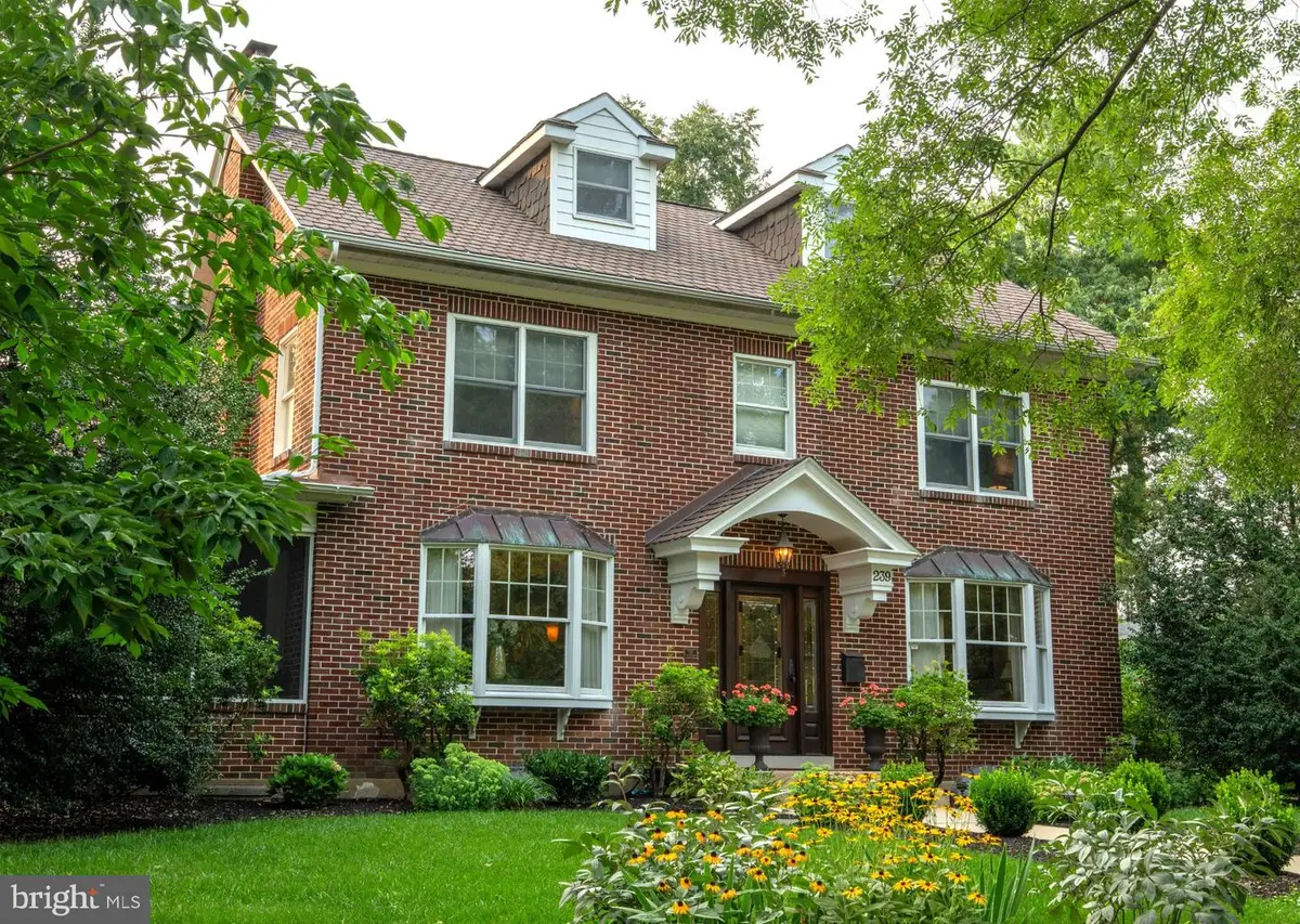 239 Elm Ave, Hershey, PA 17033 - #1