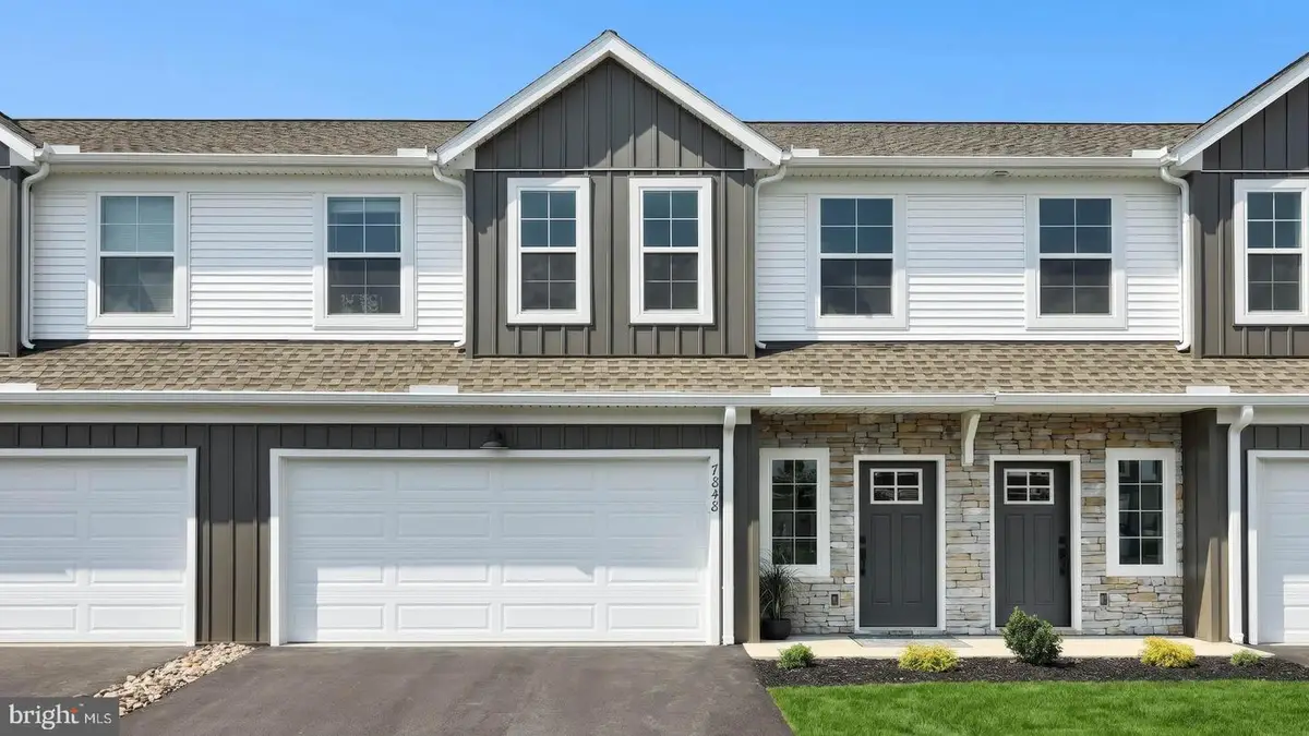7848 Oak Brook Dr, Harrisburg, PA 17112 - #1