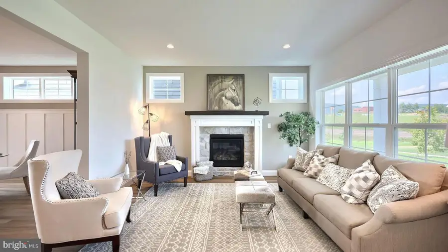 2420 Hawthorne Dr, Harrisburg, PA 17110 - #3