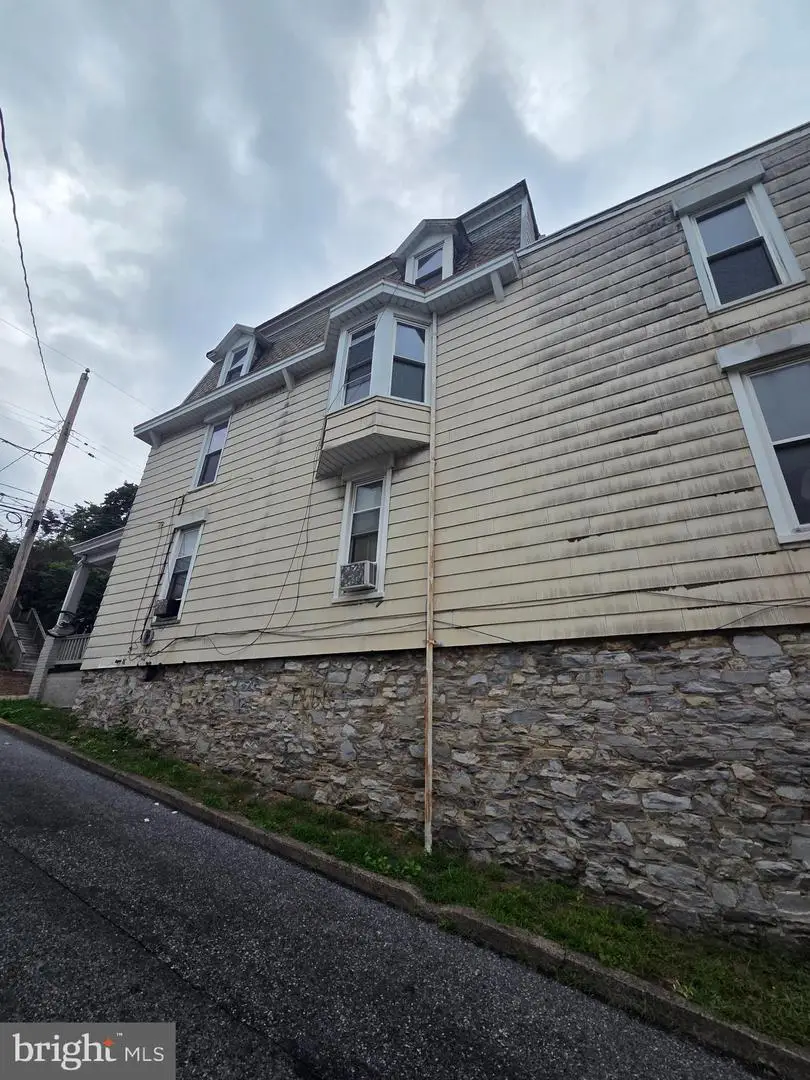 32 S Harrisburg St, Steelton, PA 17113 - #3
