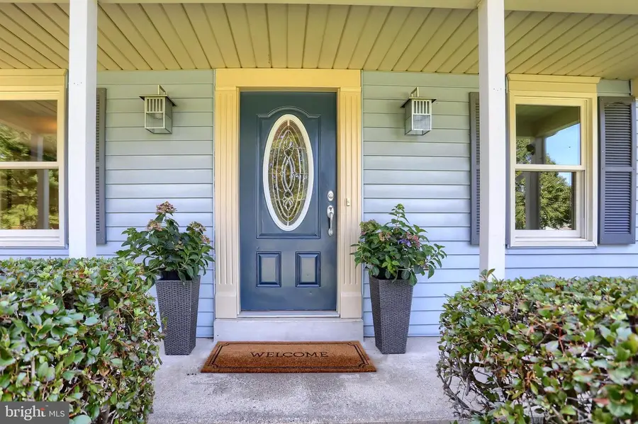 341 Dogwood Dr, Hershey, PA 17033 - #2