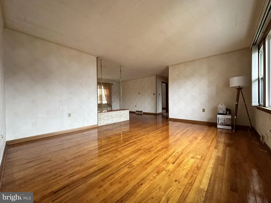 2 Greenwood Cir, Middletown, PA 17057 - #2