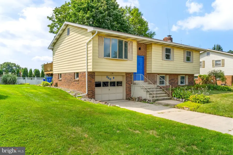 3217 N Scenic Rd, Harrisburg, PA 17109 - #3