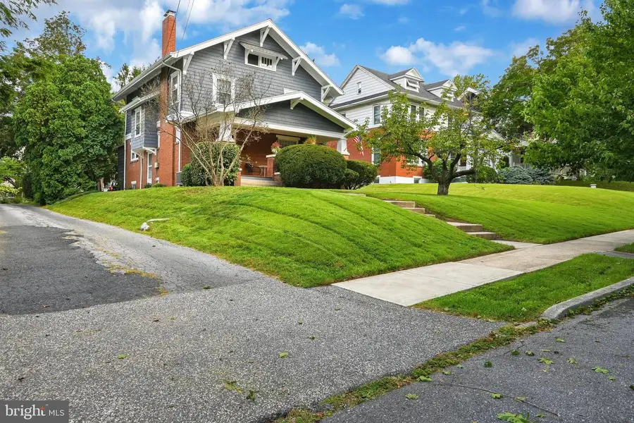 221 E Areba Ave, Hershey, PA 17033 - #3