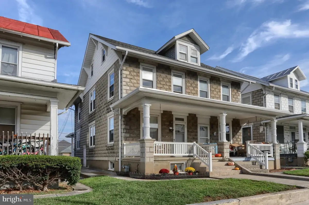 67 W Granada Ave, Hershey, PA 17033 - #1