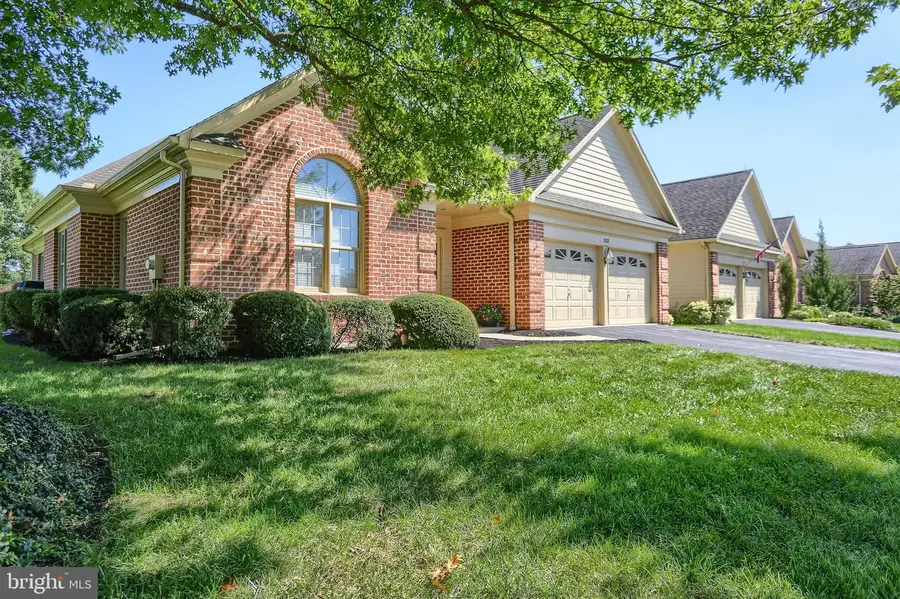 112 Almond Dr, Hershey, PA 17033 - #2