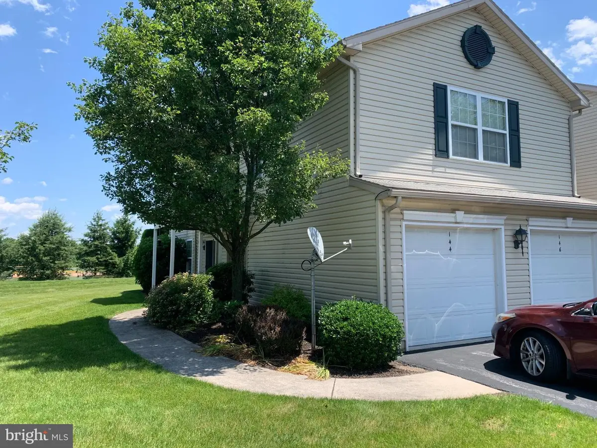 144 Sparrow Rd, Hummelstown, PA 17036 - #1
