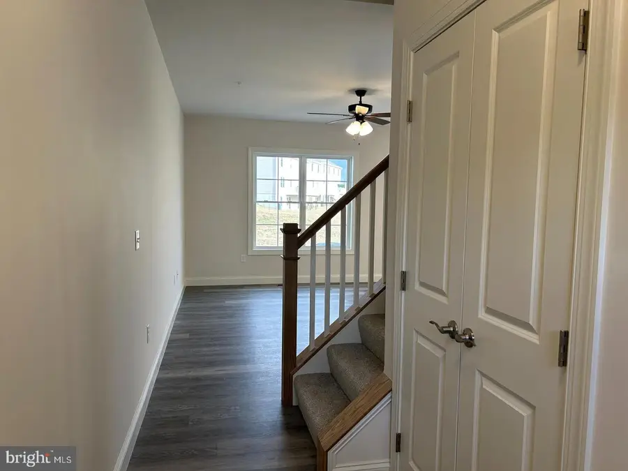137 Magnolia Dr, Middletown, PA 17057 - #3
