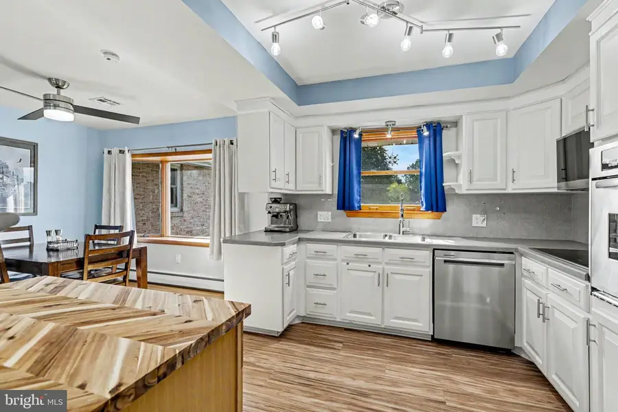 434 Cedar Ave, Hershey, PA 17033 - #3