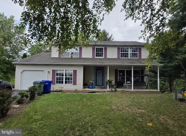 113 Kings Mill Ct, HARRISBURG, PA 17110