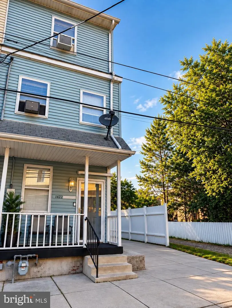 1422 Zarker St, Harrisburg, PA 17104 - #1