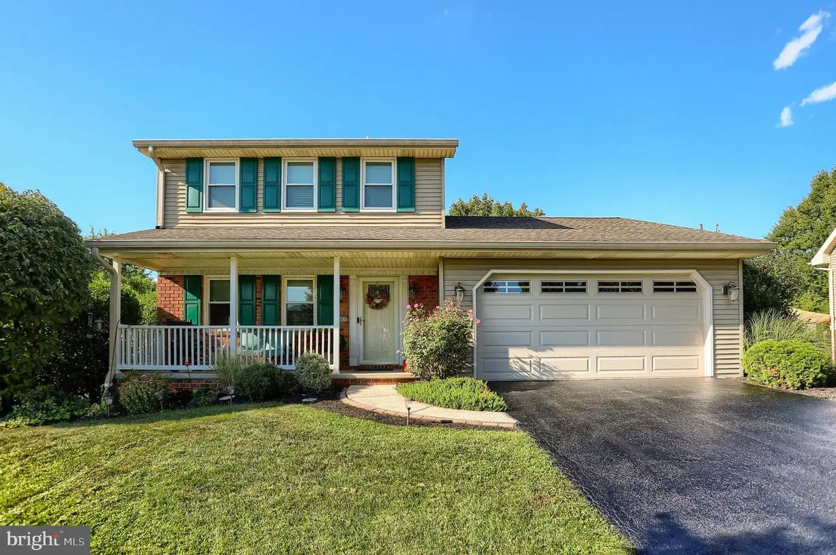 1460 Woodridge Dr, Middletown, PA 17057 - #1