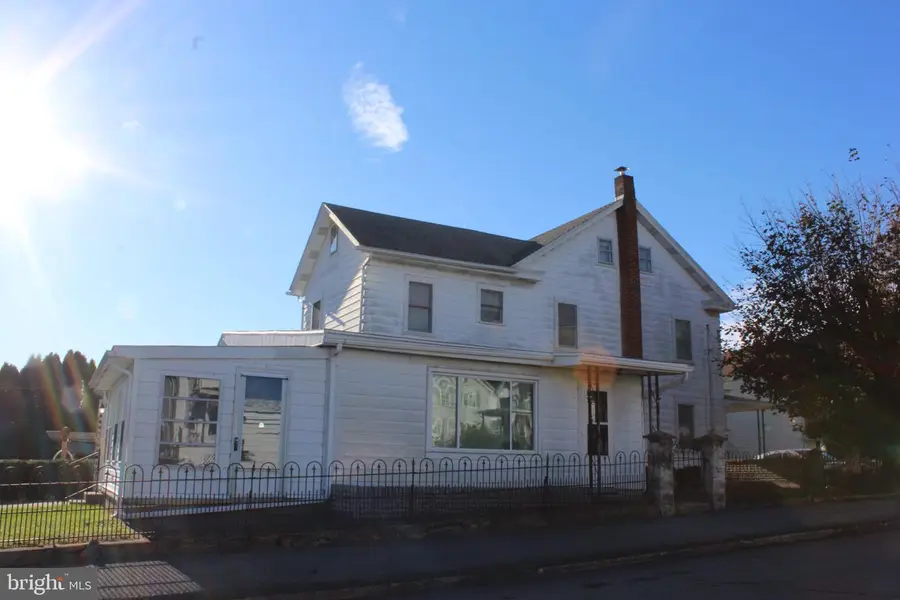 402 Elizabeth St, Williamstown, PA 17098 - #2