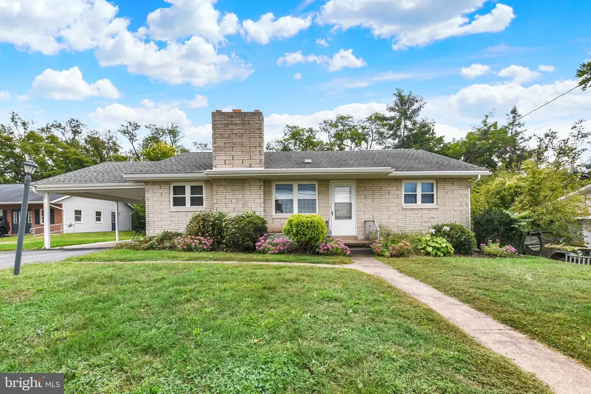 334 Berrysburg Rd, Millersburg, PA 17061 - #1