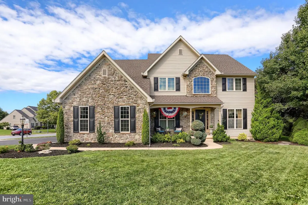 1041 Castle Maine Ct, Elizabethtown, PA 17022 - #1