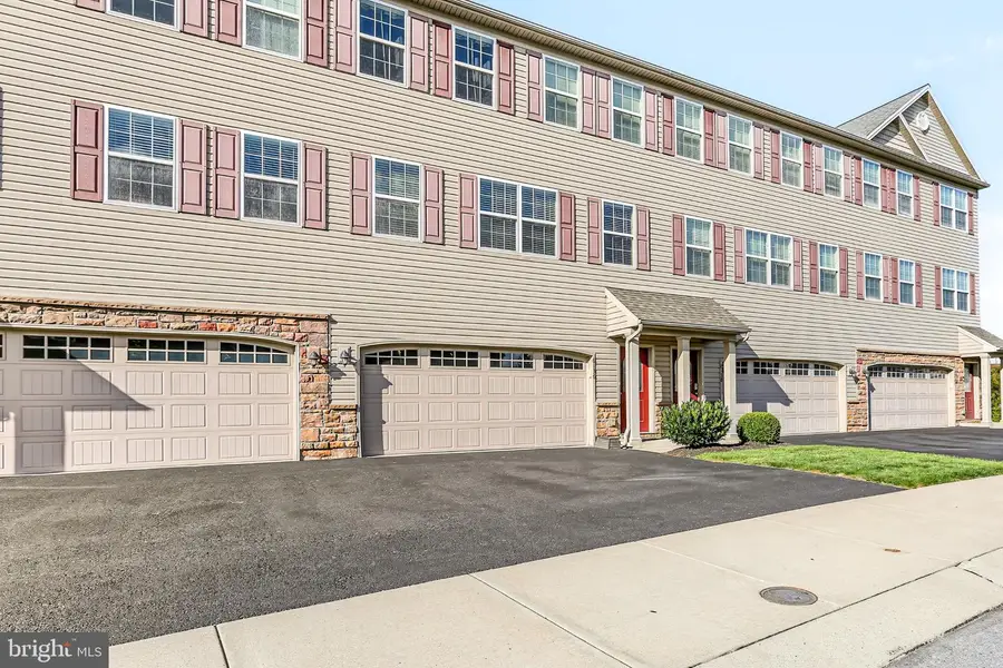 6136 Terry Davis Ct, Harrisburg, PA 17111 - #3