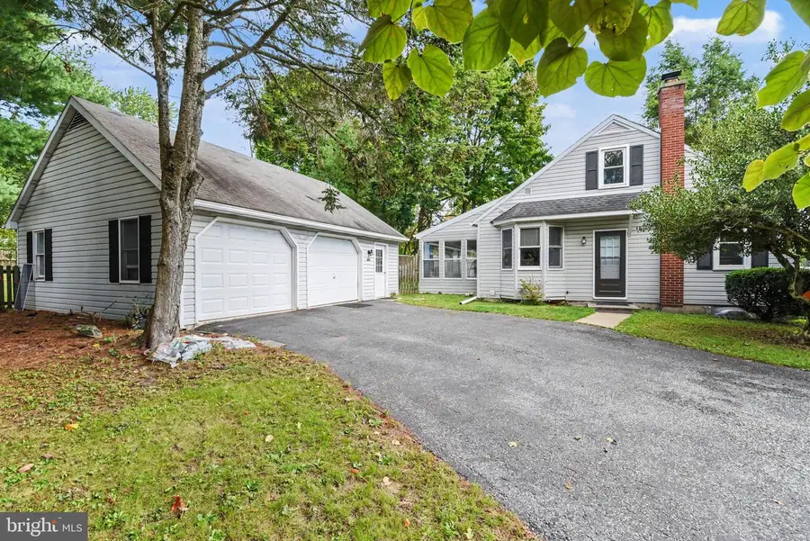 653 Hillside Ave, Hummelstown, PA 17036 - #2