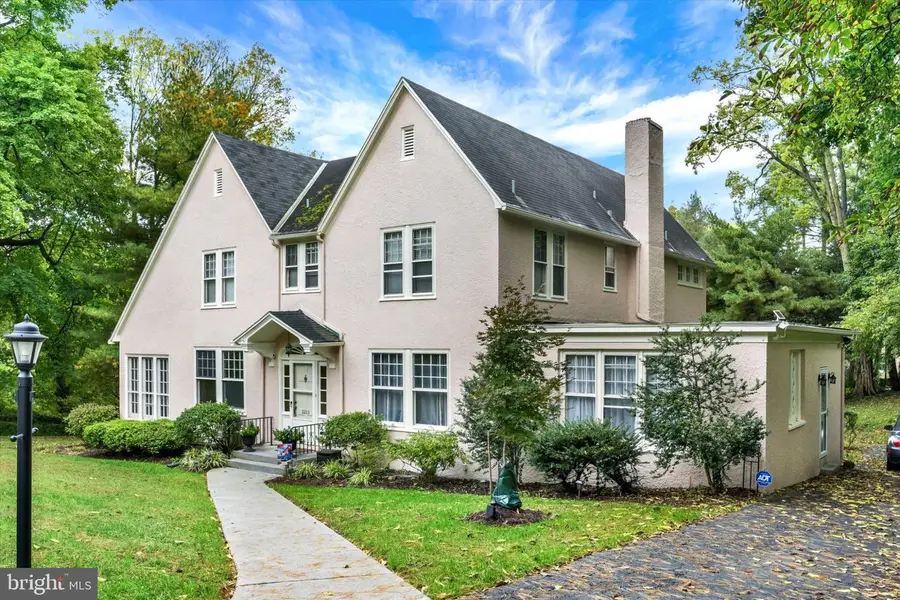 2203 Chestnut St, Harrisburg, PA 17104 - #2
