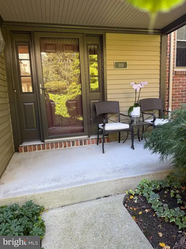 1111 Galway Ct, HUMMELSTOWN, PA 17036