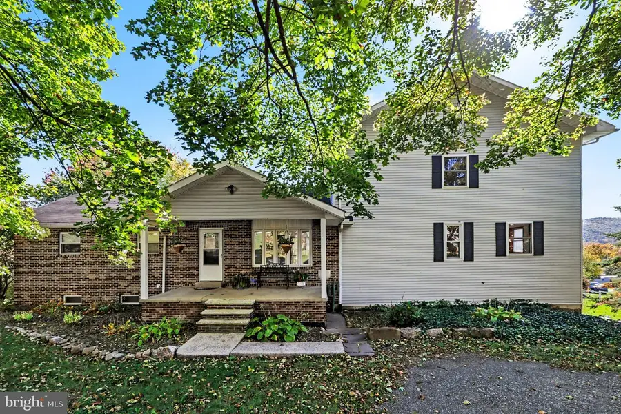 1460 N 2nd St, Lykens, PA 17048 - #3