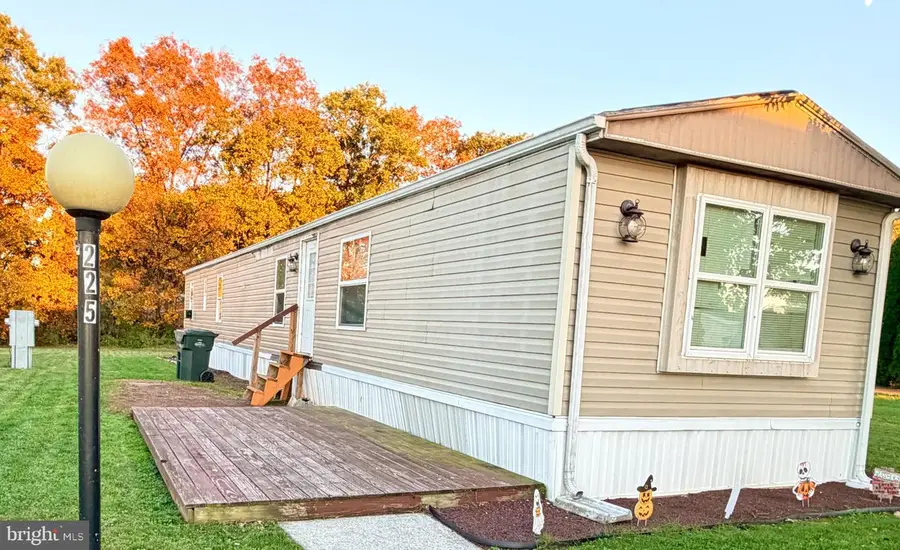 225 Rim Rd, Elizabethtown, PA 17022 - #2