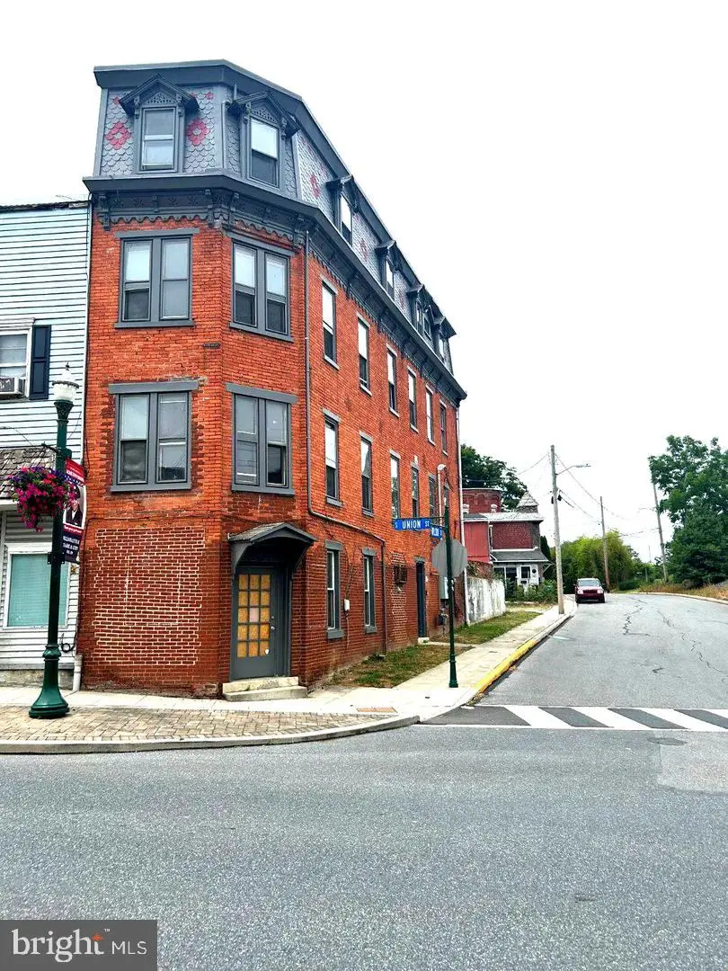 6 Wilson St, Middletown, PA 17057 - #2
