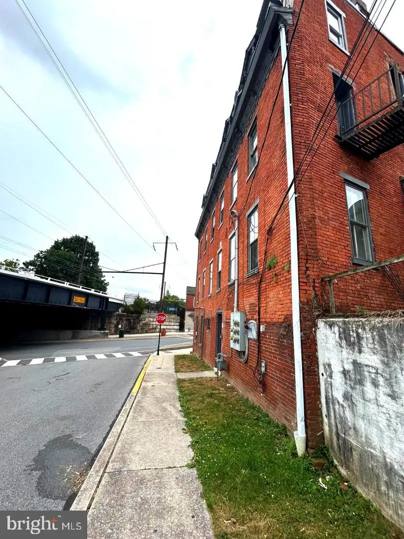 6 Wilson St, Middletown, PA 17057 - #3
