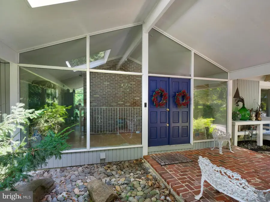 310 Jeffrey Ln, Newtown Square, PA 19073 - Image #3