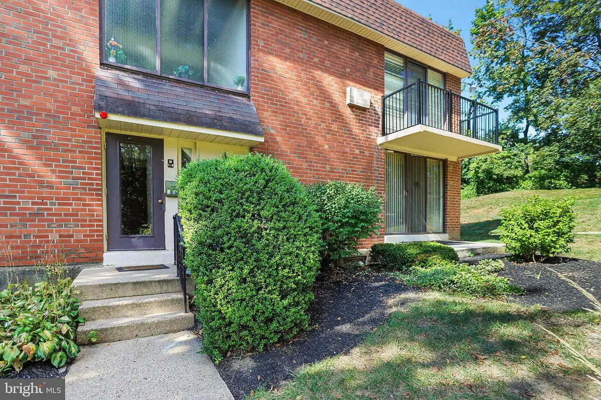 100 E Glenolden Ave #b-6, Glenolden, PA 19036 - Image #1