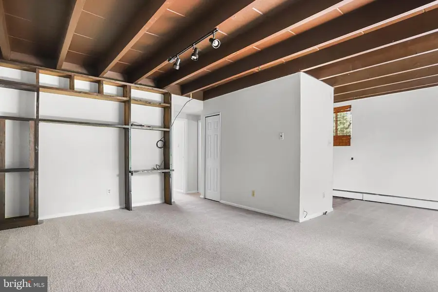 100 E Glenolden Ave #b-6, Glenolden, PA 19036 - Image #2