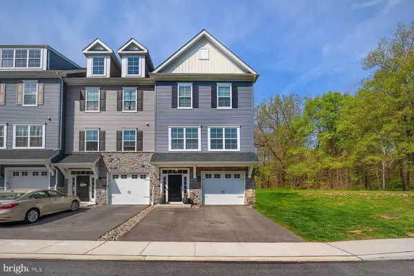 300 Rock Run Cir, BROOMALL, PA 19008