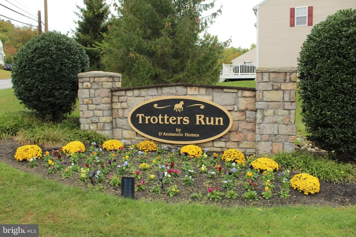 21 Hoag Ln, Aston, PA 19014 - Image #1