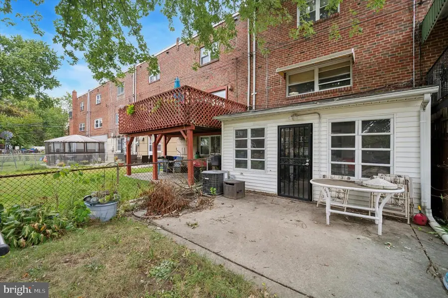 1228 Tribbett Ave, Sharon Hill, PA 19079 - Image #2