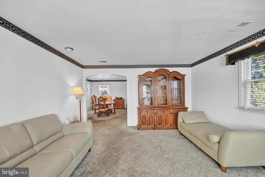 104 Gilmore Rd, Havertown, PA 19083 - Image #3