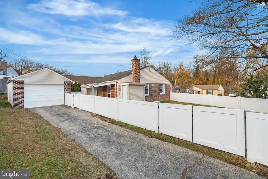 5233 Arrowhead Ln, Drexel Hill, PA 19026 - Image #3