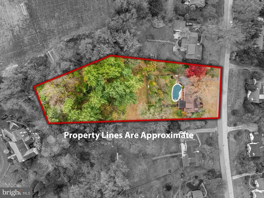 208 Martroy Ln, Wallingford, PA 19086 - Image #2