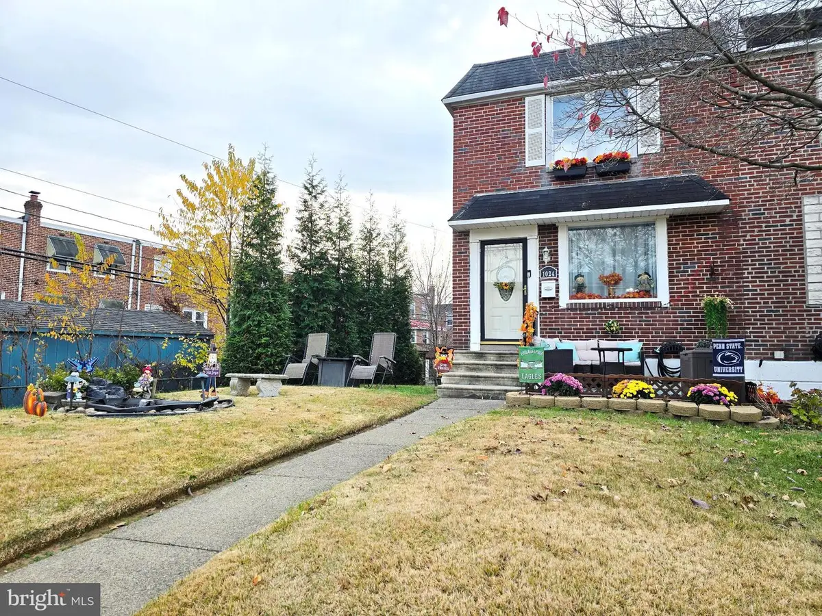 1024 Oakwood Dr, Glenolden, PA 19036 - Image #1