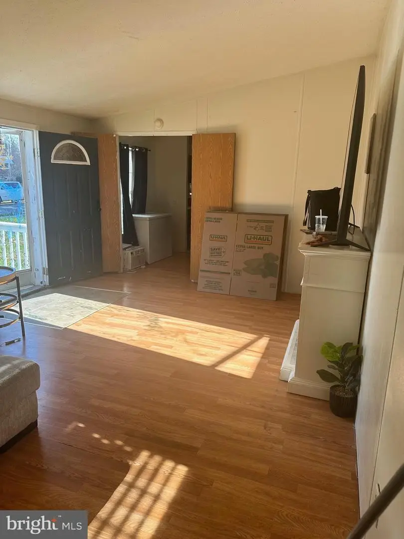 719 Beech Ave, Glenolden, PA 19036 - Image #2