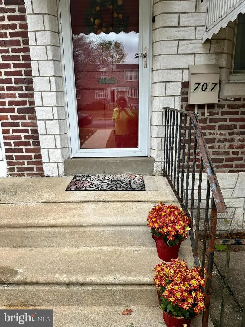 707 Crescent Dr, Glenolden, PA 19036 - Image #3