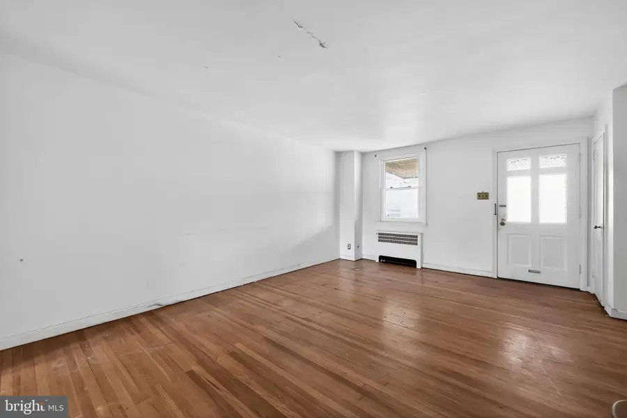 7181 Ruskin Ln, Upper Darby, PA 19082 - Image #3