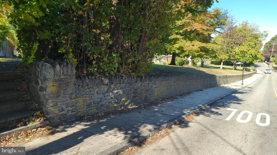 900 Main, Brookhaven, PA 19015 - Image #3