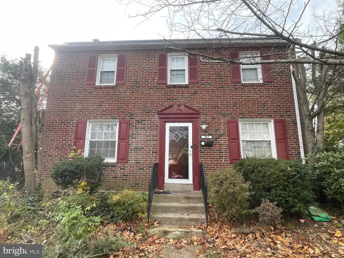 382 Upland Way, Drexel Hill, PA 19026 - Image #1