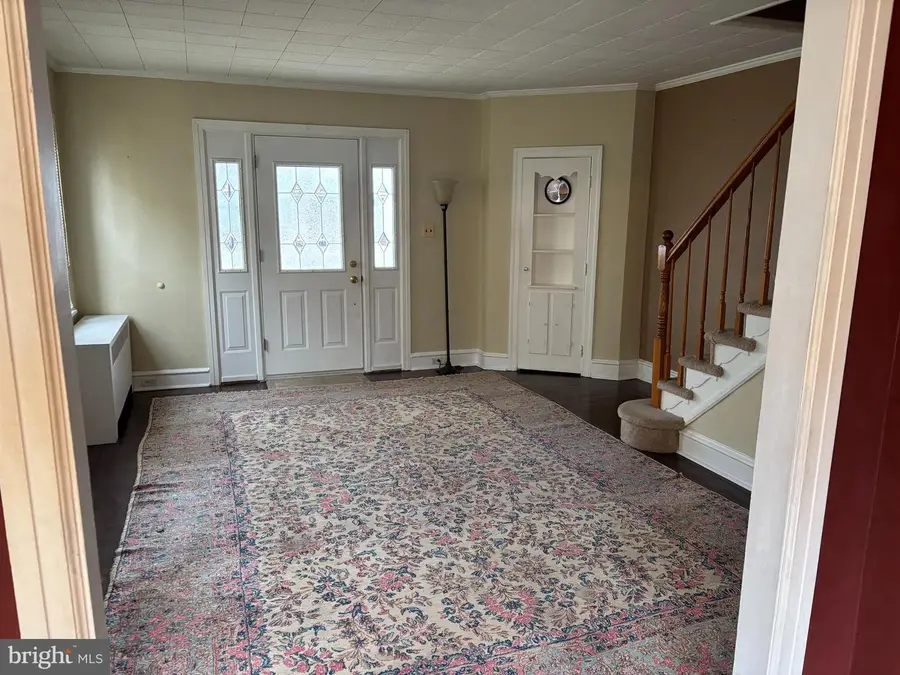 1114 Roosevelt Dr, Havertown, PA 19083 - Image #2