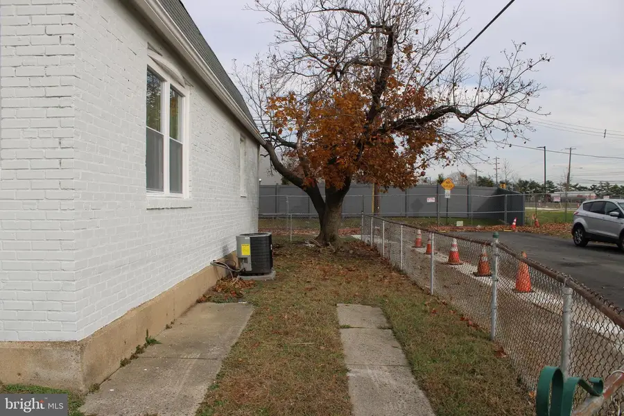 1039 Barker Road, Sharon Hill, PA 19079 - Image #3