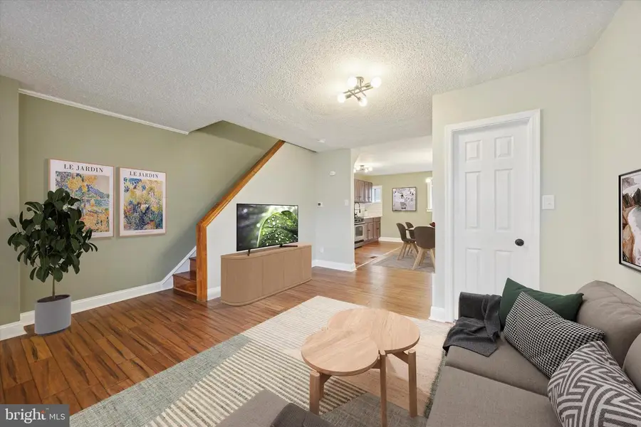 7046 Radbourne Rd, Upper Darby, PA 19082 - Image #3