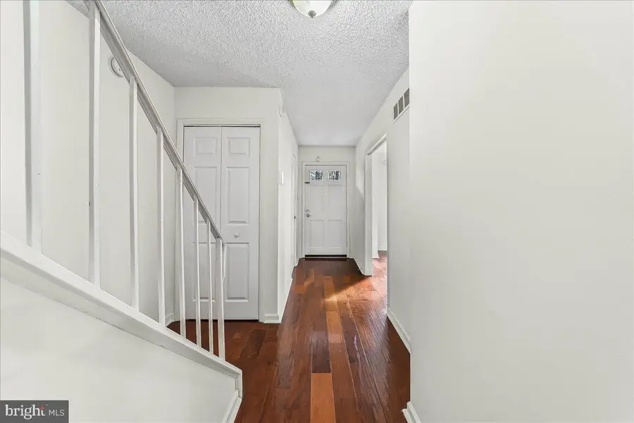 183 Bishop Dr, Aston, PA 19014 - Image #2