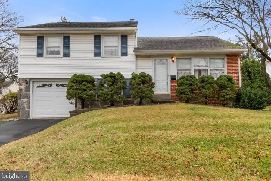 429 Portland Dr, Broomall, PA 19008 - Image #3